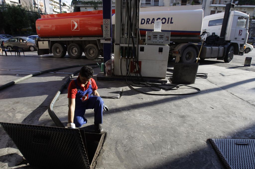 Πρατηριούχοι: Ψηλές οι τιμές στα προϊόντα πετρελαίου λόγω φόρων