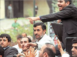 Γρίφος η «απόπειρα» κατά του Αχμαντινετζάντ | tovima.gr
