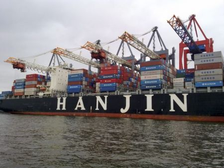 Το ναυάγιο της Hanjin Shipping απειλεί τους καταναλωτές