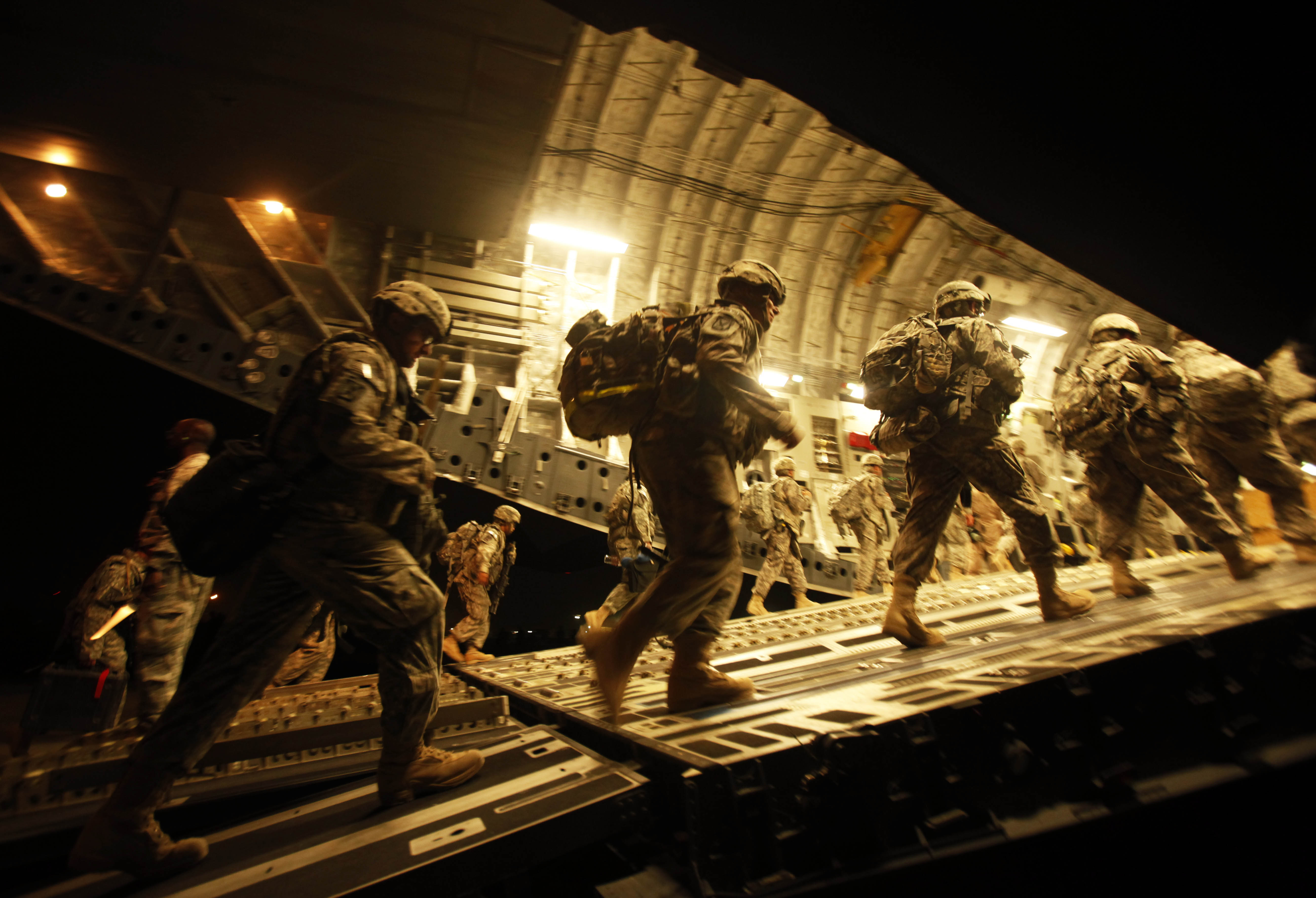 <b>Ιράκ</b> Χιλιάδες Αμερικανοί στρατιώτες αποχώρησαν τα τελευταία 24ωρα