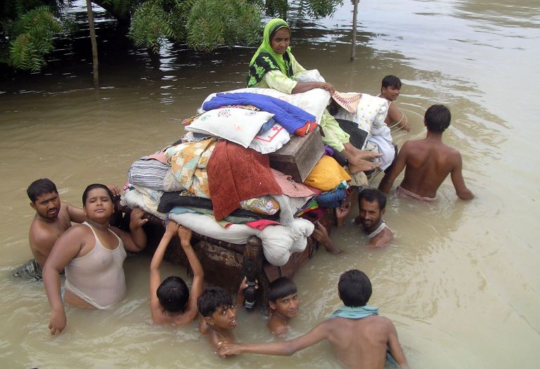 <b>Πακιστάν</b>Zητά αναδιάρθρωση δανείου από το ΔΝΤ λόγω πλημμυρών | tovima.gr