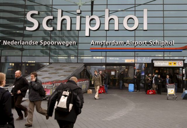 Προβλήματα λόγω καταιγίδας στο αεροδρόμιο του Αμστερνταμ