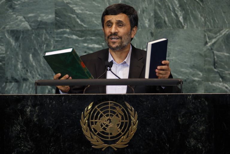 Οργή από  ΗΠΑ και ΕΕ για το «παραλήρημα» Αχμαντινετζάντ στο βήμα του ΟΗΕ | tovima.gr
