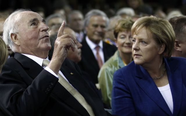 Χέλμουτ Κολ: Επέβαλε πολιτικά την παρουσία της Ιταλίας στο ευρώ | tovima.gr