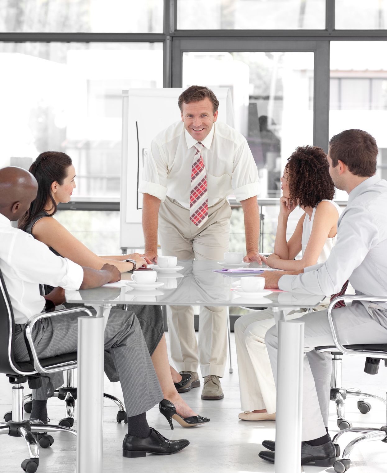 Ερευνα: Οι Ελληνες αποδίδουν καλύτερα όταν εργάζονται ομαδικά