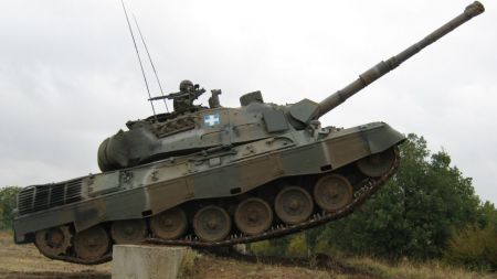 Σε δίκη 11 άτομα για την προμήθεια των αρμάτων Leopard
