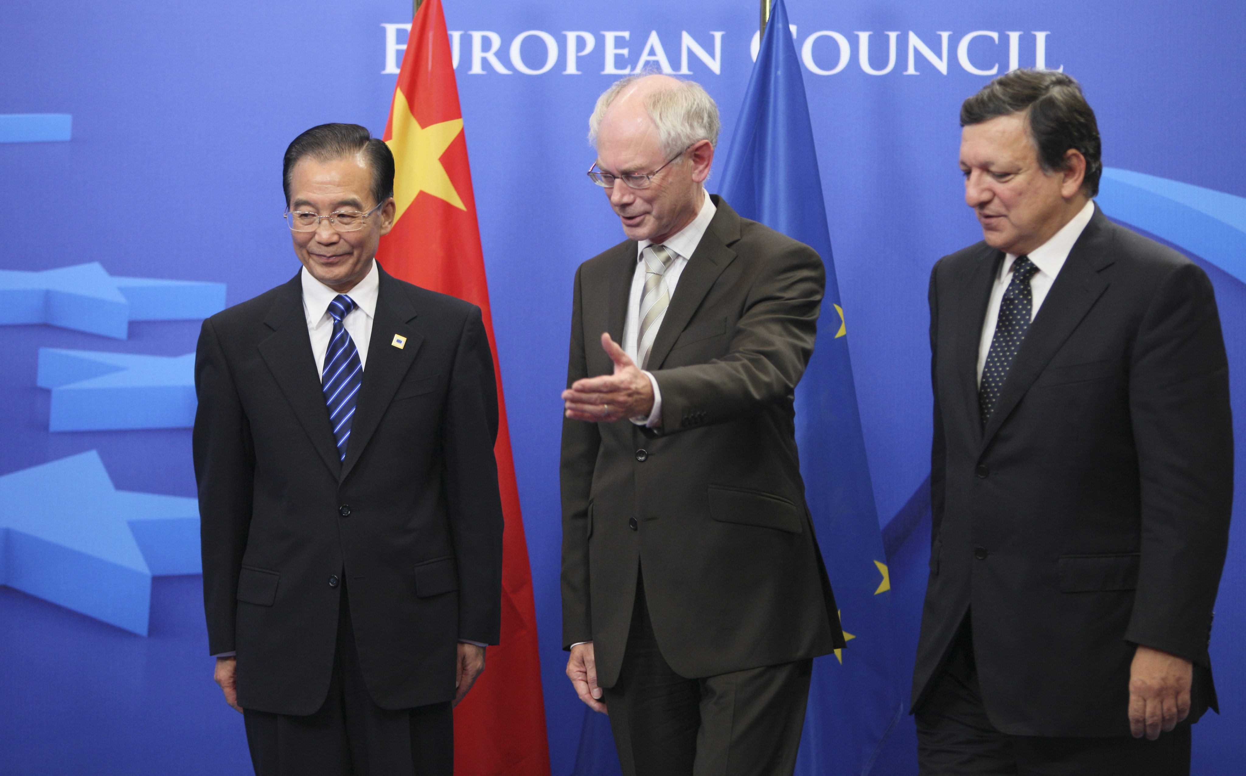 Πεκίνο: Ελπίζουμε σε εφαρμογή της συμφωνίας των Βρυξελλών από την ΕΕ