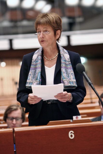 Αν Μπρασέρ: Δημοκρατικό μέτωπο κατά λαϊκισμού και φασισμού