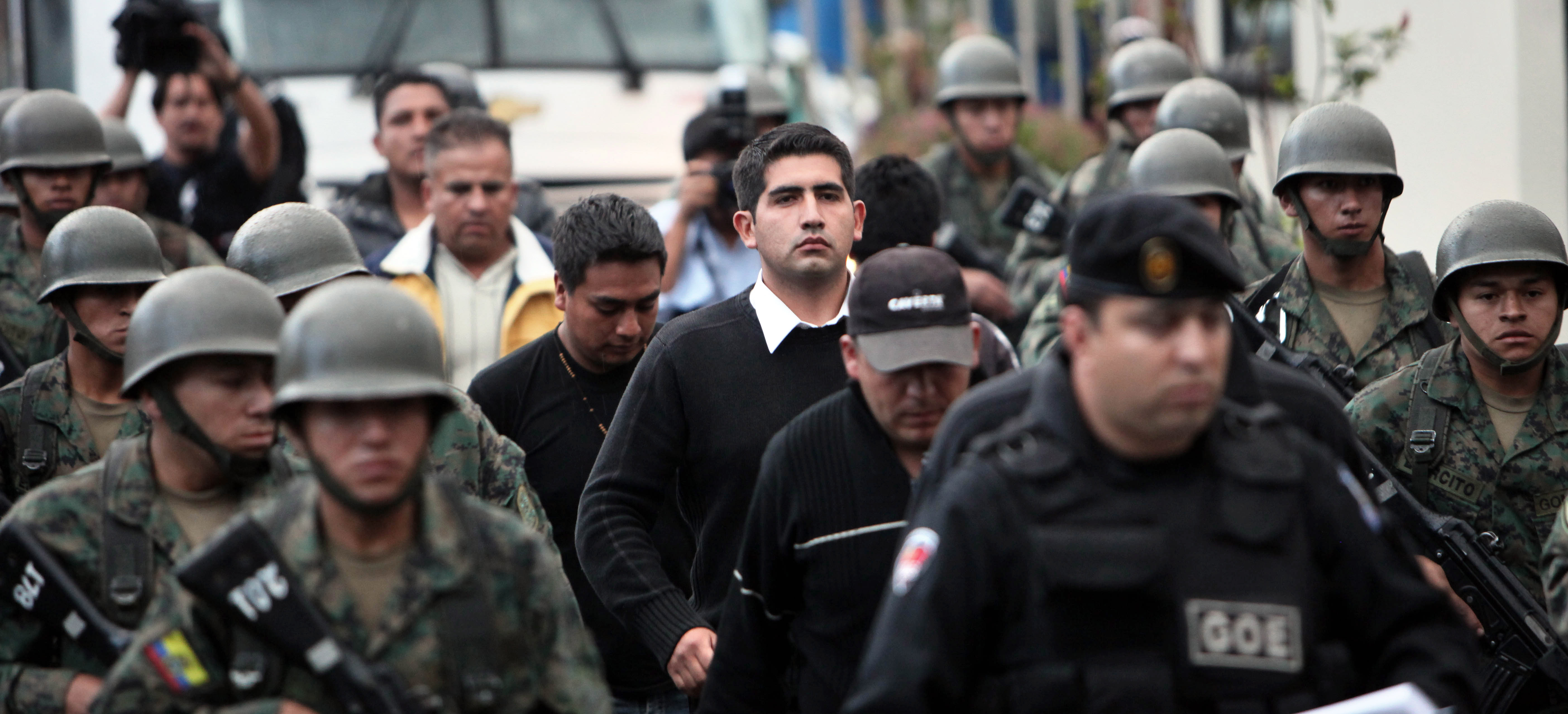 <b> Ισημερινός</b>Συλλήψεις δεκάδων αστυνομικών