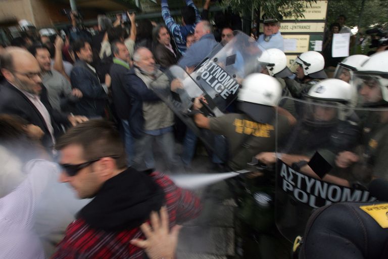 <b>ΑΔΕΔΥ </b>Αποδοκιμάζει τη σημερινή επέμβαση των ΜΑΤ στην Ακρόπολη | tovima.gr