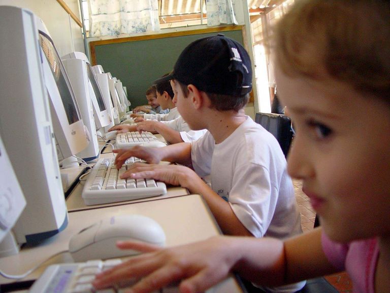 <b>Θεσσαλονίκη </b>Ερευνα για το προφίλ παιδιών και εφήβων που χρησιμοποιούν το διαδίκτυο | tovima.gr