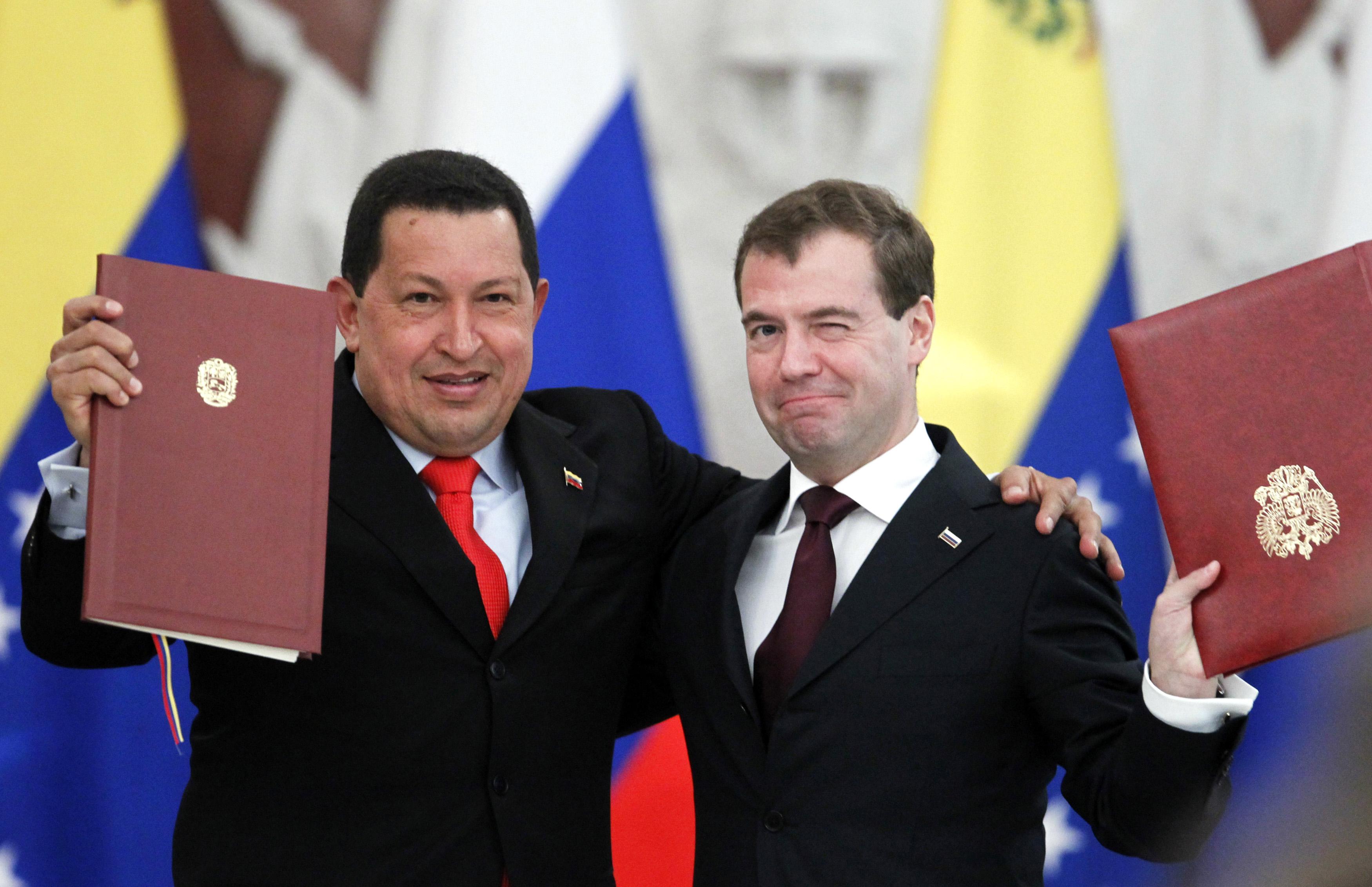 <b>Μεντβέντεφ-Τσάβες </b>Υπέγραψαν για την κατασκευή του 1ου πυρηνικού σταθμού στη Βενεζουέλα