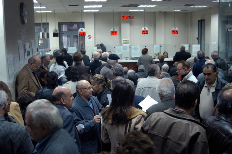 Κατατίθεται αύριο η τροπολογία για το έκτακτο επίδομα στους χαμηλοσυνταξιούχους | tovima.gr