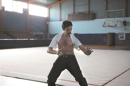 «Μήπως δεν μπορούμε καθόλου να μείνουμε μόνοι μας;»