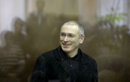 Χοντορκόφσκι: Τεχνητή η αντιπαράθεση του Πούτιν με τη Δύση