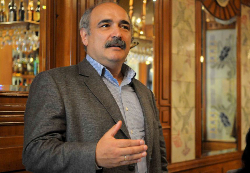 Δεν θα ψηφίσει για Πρόεδρο ο Μπόλαρης – «Παρών» ο Οικονόμου