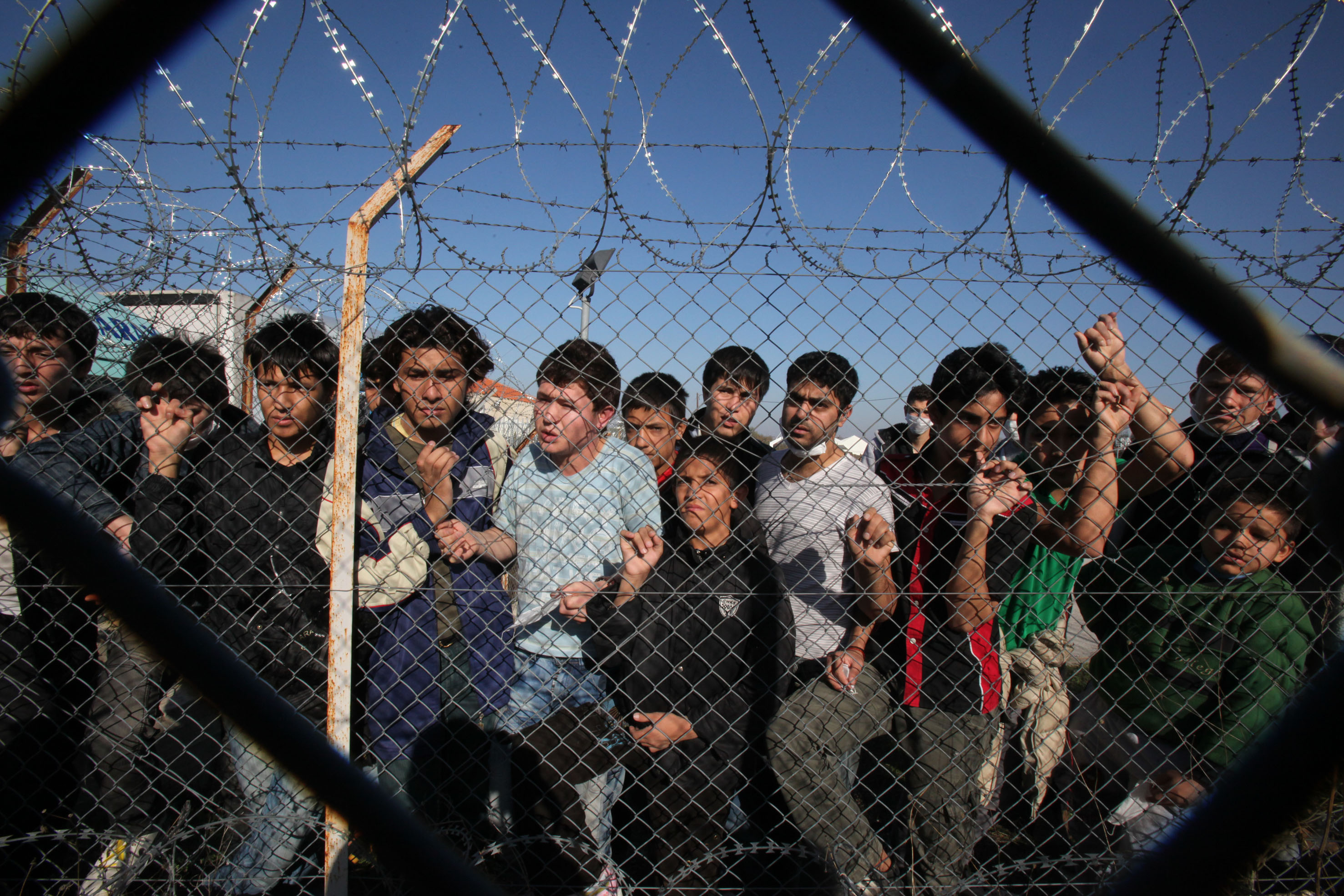 Συμβολική καταδίκη των ελληνικών Αρχών για το θέμα των μεταναστών