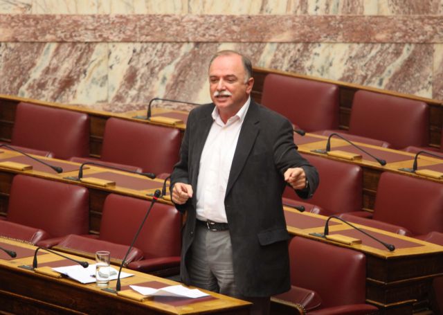 Παπαδημούλης: Ωμή παρέμβαση Γιούνκερ στα εσωτερικά μας