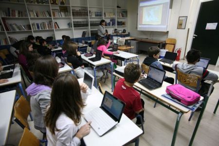 Δωρεές άνω των €2,8 εκατ. σε σχολεία από το Ιδρυμα «Στ. Νιάρχος»