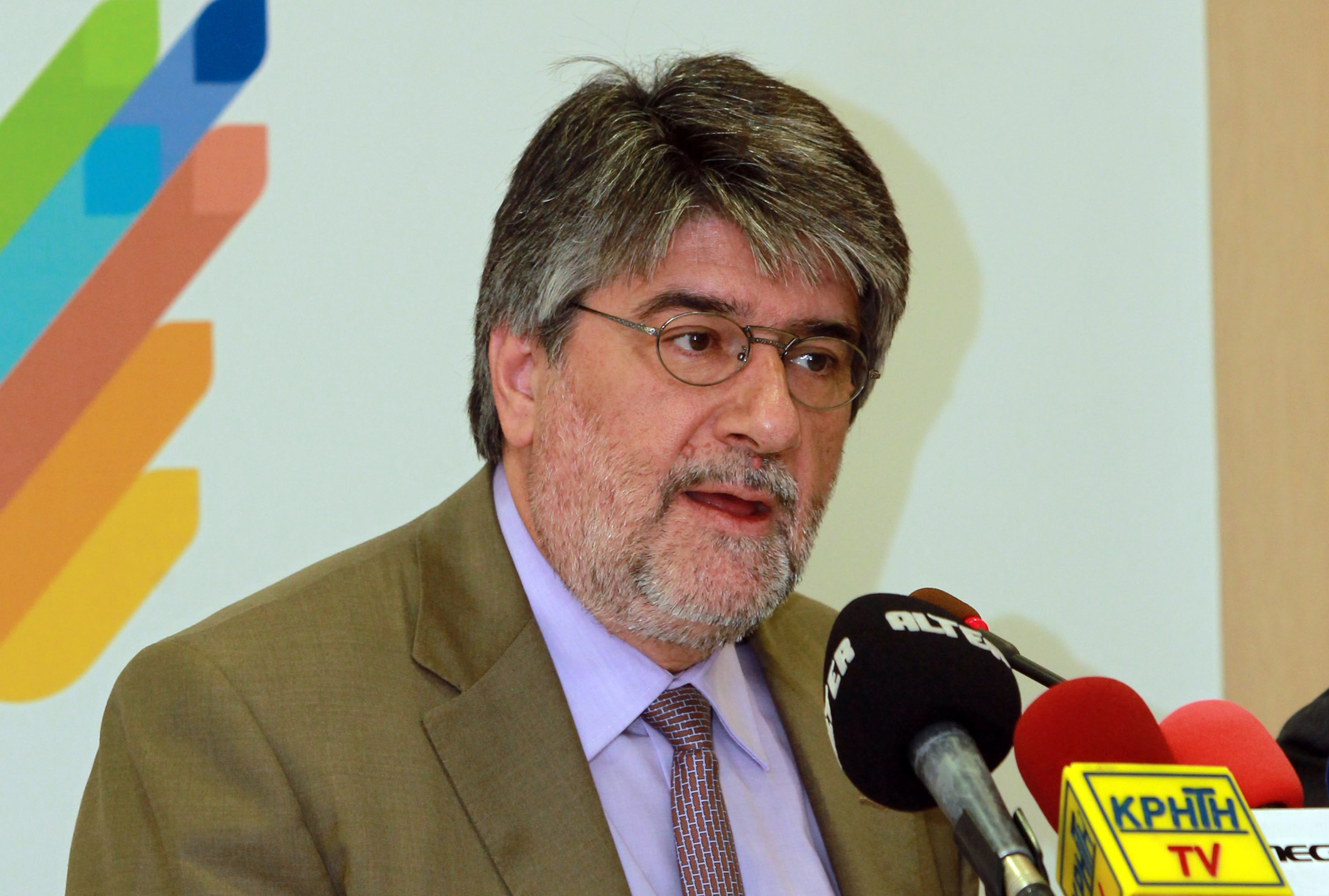 <b>Ντίνος Ρόβλιας </b>Στη δικαιοσύνη δύο υποθέσεις προμηθειών για δημόσια νοσοκομεία