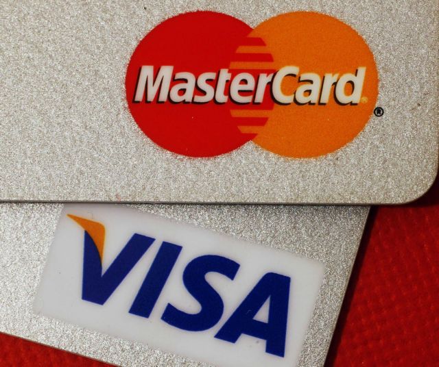 Finance Ministry considers incentives for using credit and debit cards