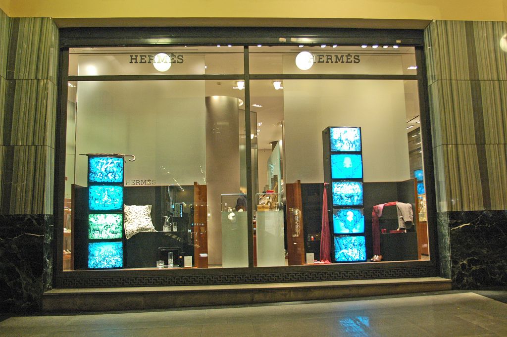 Αυξήθηκαν τα κέρδη της Hermès παρά την επιβράδυνση της αγοράς