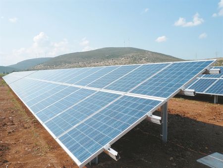 «Αγκάθια» στην ανάπτυξη της «πράσινης» ενέργειας βλέπουν οι παραγωγοί