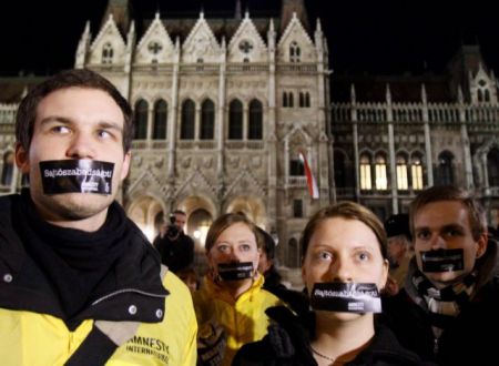 Ελλειμμα δημοκρατίας στη Γηραιά Ηπειρο