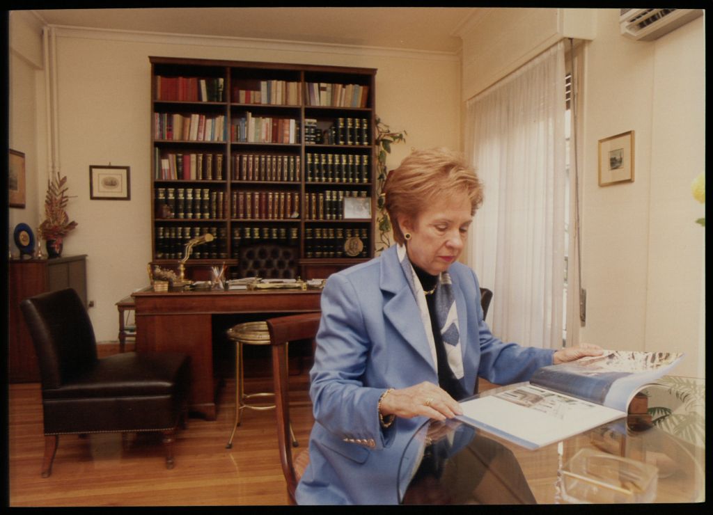 Την Αννα Ψαρούδα-Μπενάκη υποδέχτηκε η Ακαδημία Αθηνών