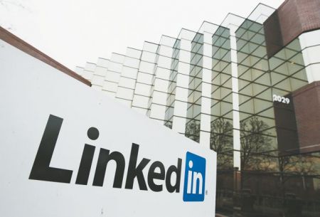 Το LinkedIn έχασε 7 δισ. δολάρια μέσα σε λίγα λεπτά