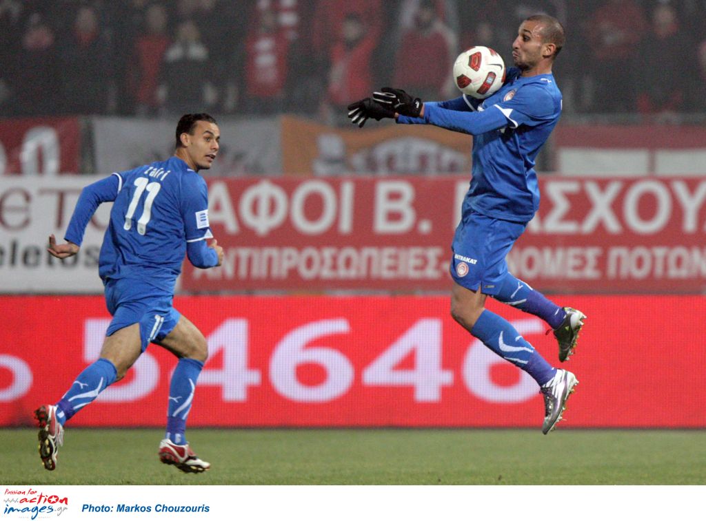 Ο Τζιμπούρ περιμένει  την ΑΕΚ για απαντήσεις