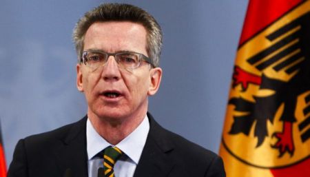 Τόμας ντε Μεζιέρ: οι παρακολουθήσεις των ΗΠΑ έχουν ξεπεράσει κάθε όριο