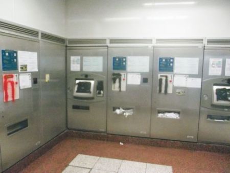 Στο έλεος βανδάλων ο ακριβός εξοπλισμός του ηλεκτρονικού εισιτηρίου