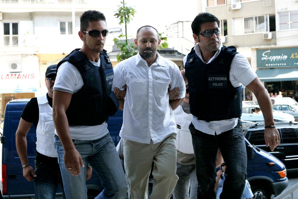 Ενταλμα σύλληψης για τον Βασίλη Παλαιοκώστα