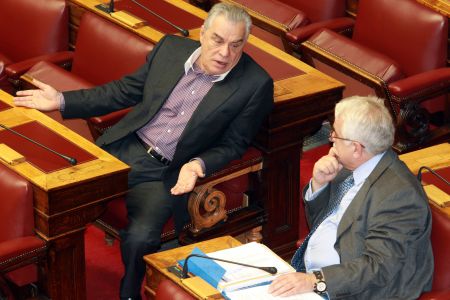 Η Βουλή θα αποφασίσει για την άρση της ασυλίας του Γιακουμάτου