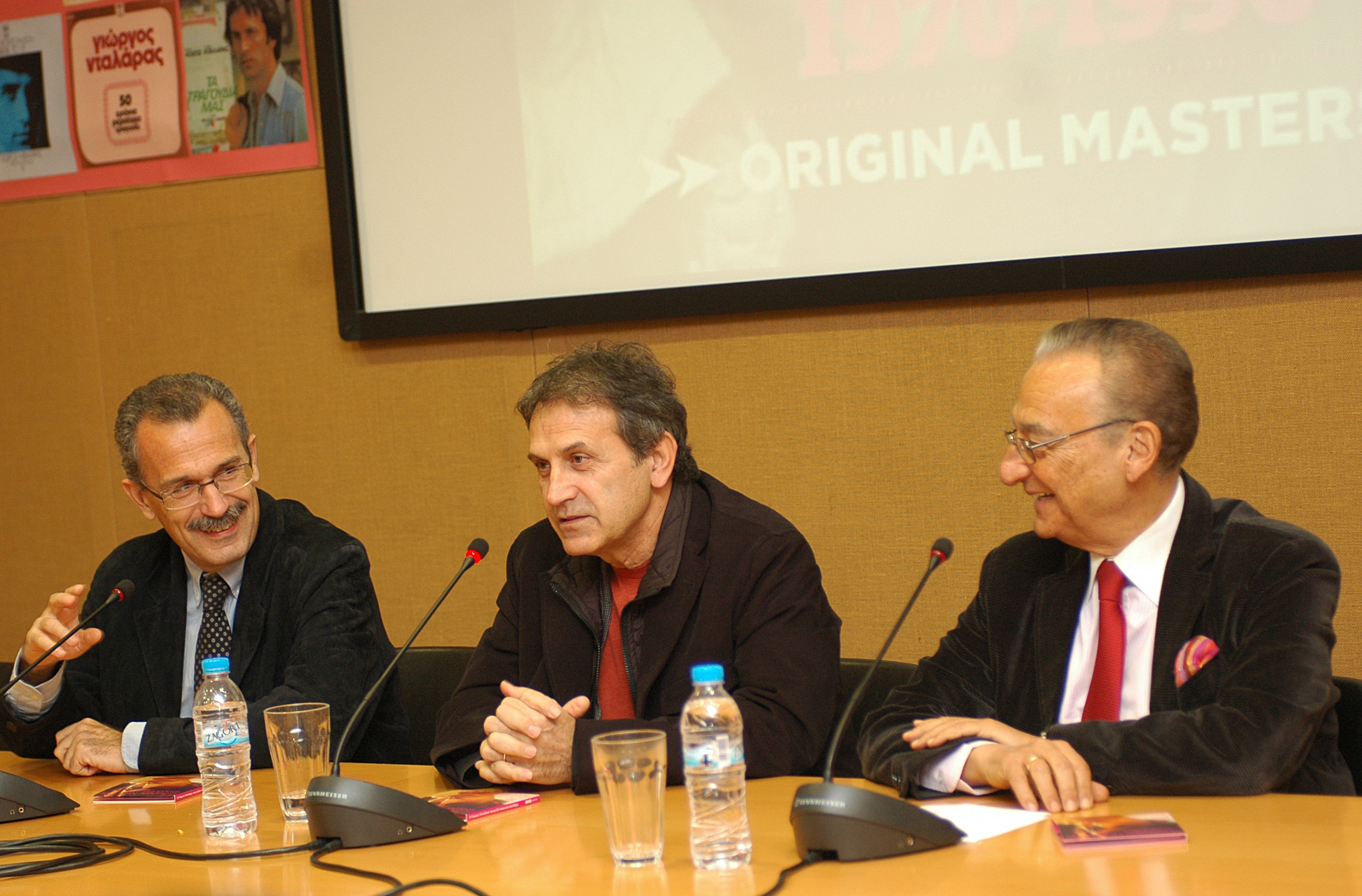 <b>Γιώργος Νταλάρας</b> Οι αυθεντικές ηχογραφήσεις του μεγάλου ερμηνευτή από το «Βήμα της Κυριακής»