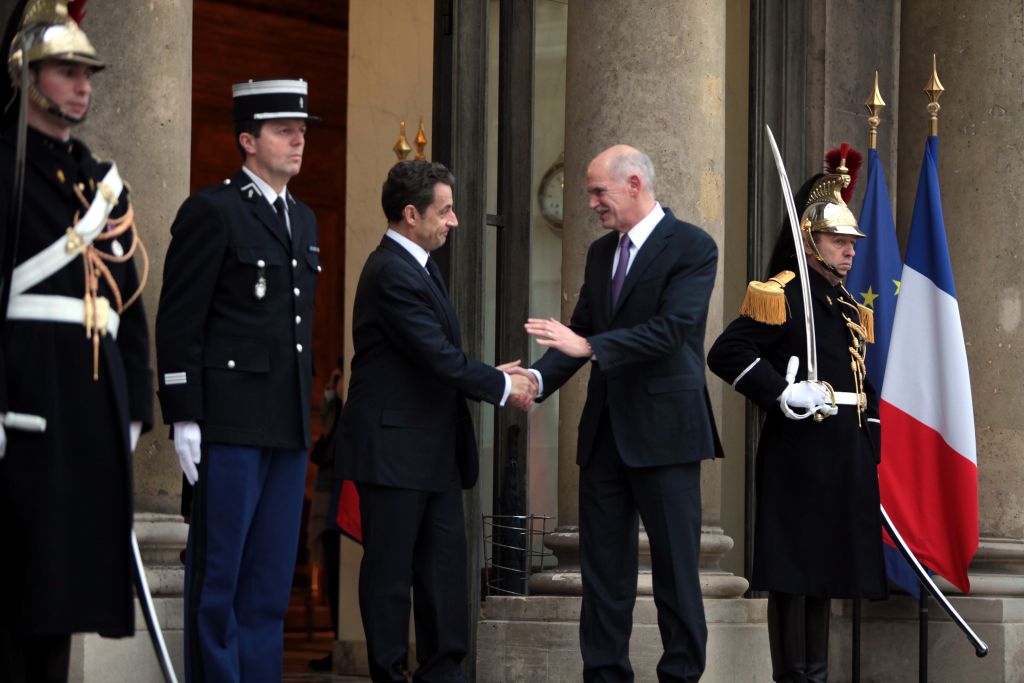 Ο Παπανδρέου σε έκτακτη Σύνοδο στο Παρίσι