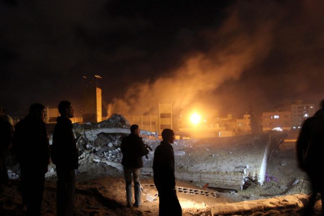 Βομβαρδισμοί με τραυματίες στη Γάζα