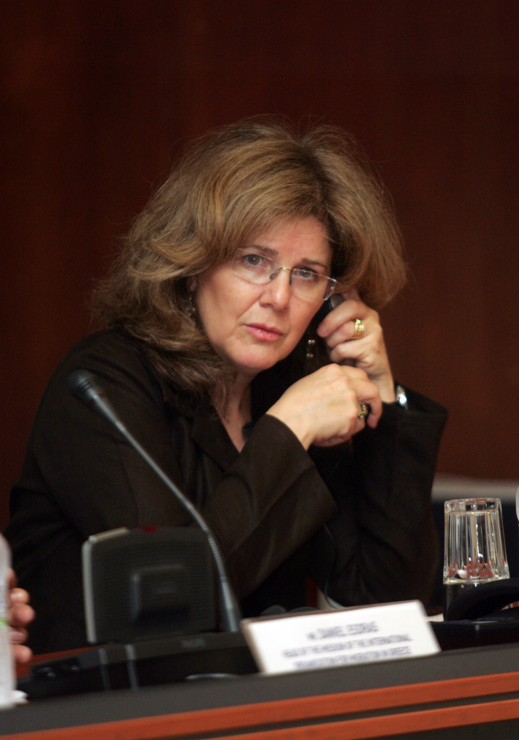 Πούλησαν την έγκυο γυναίκα του για μια χούφτα δολάρια