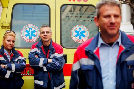 Με 40 διασώστες ενισχύεται το ΕΚΑΒ σε Αττική και περιφέρεια
