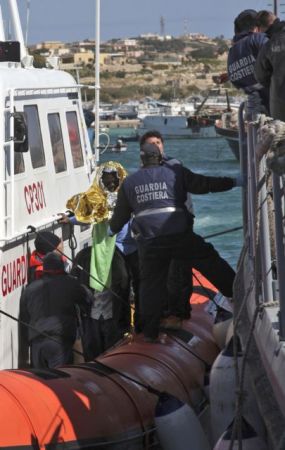 Νεκροί 29 μετανάστες σε σκάφη της ιταλικής Ακτοφυλακής