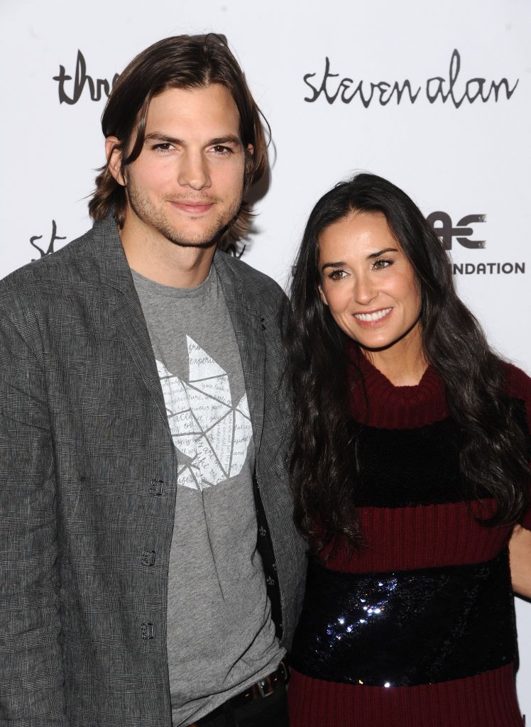 Ο Άστον Κούτσερ στο πλευρό της Ντέμι Μουρ