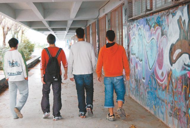 Λιγότεροι 1.130 μαθητές εφέτος στα σχολεία λόγω μετανάστευσης
