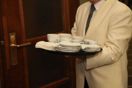 Τσικνοπέμπτη στη Βουλή: Τι θα φάνε οι βουλευτές