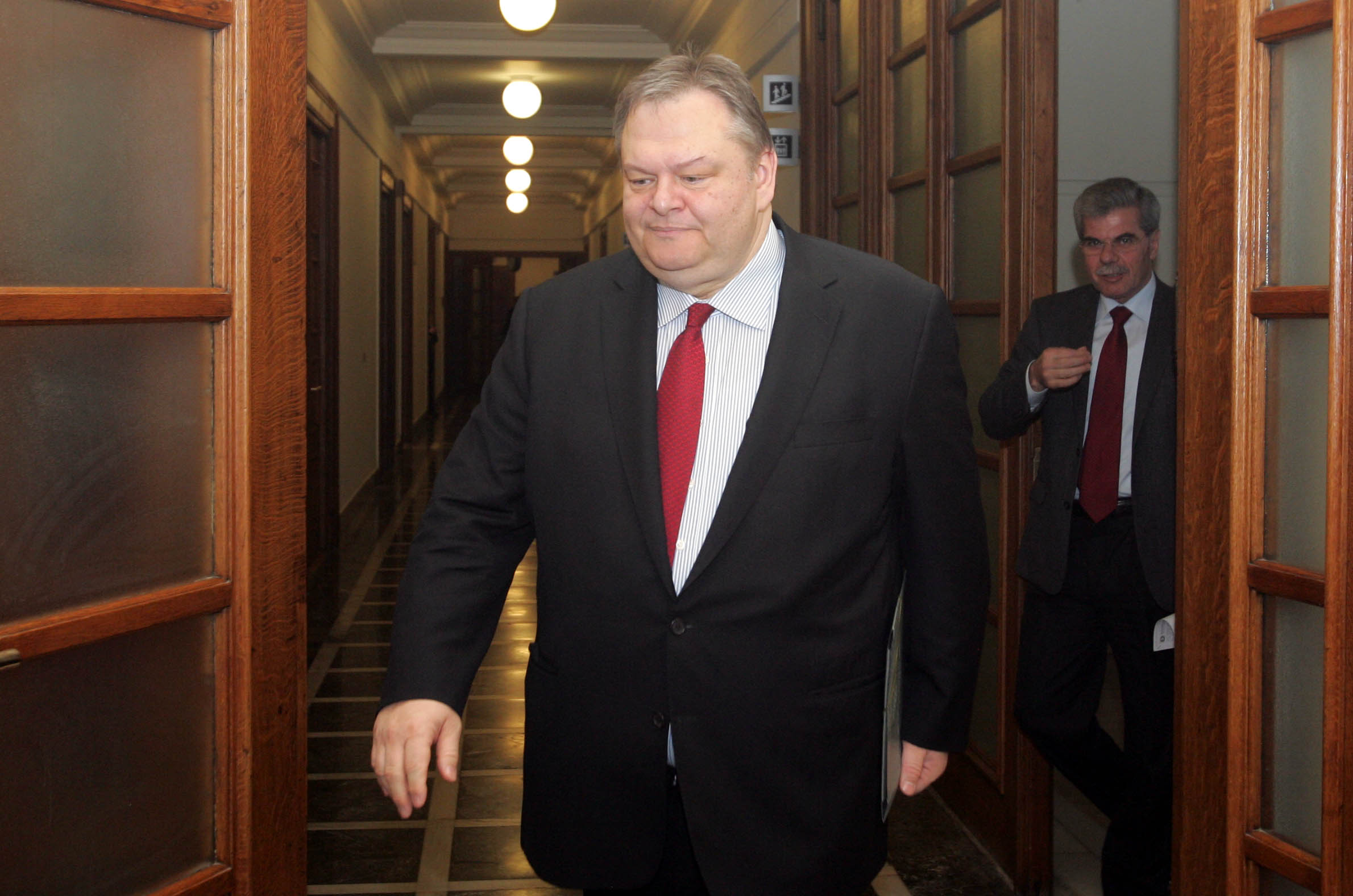 Αιχμές και προτάσεις από Βενιζέλο