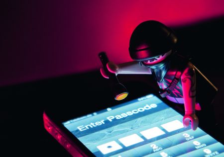 Τα λεφτά σου ή το PC σου