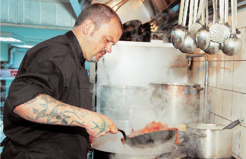 Δημήτρης Σκαρμούτσος: Η κουζίνα είναι μεγάλη ξελογιάστρα