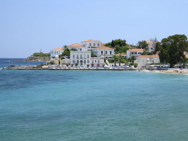 Πρόταση για επαναδρομολόγηση πλοίων στα νησιά του Αργοσαρωνικού | tovima.gr