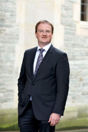 Λαρς Φελντ: «Η Ελλάδα θα επιβιώσει μόνο αν συνεχίσει τις μεταρρυθμίσεις»