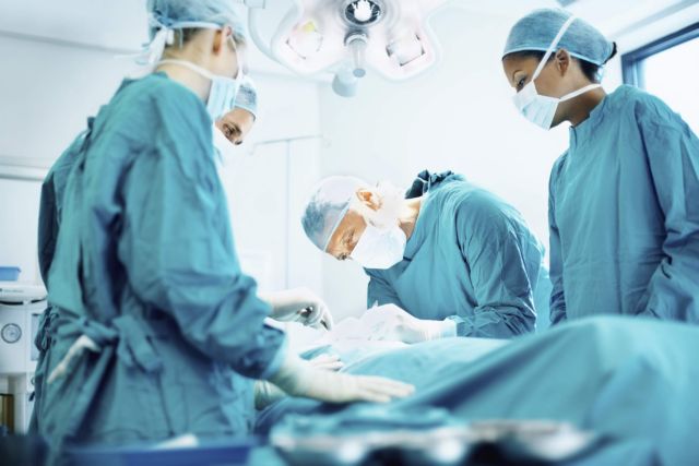 Πρώτη μεταμόσχευση νεφρού στο νοσοκομείο Υγεία των Τιράνων